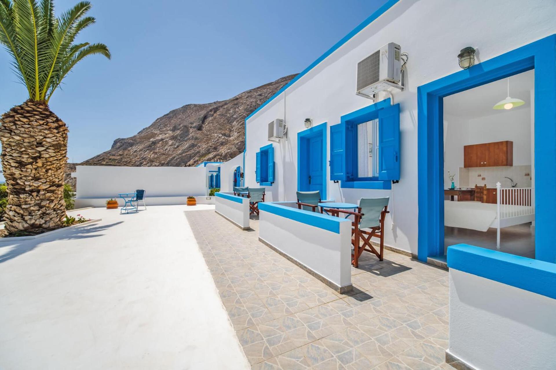 Ancient Thera Apartments Kamari  Ngoại thất bức ảnh