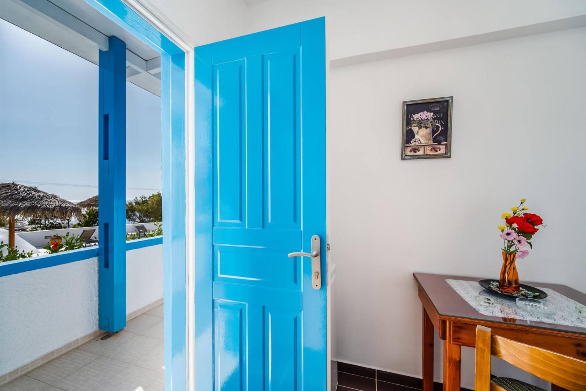 Ancient Thera Apartments Kamari  Ngoại thất bức ảnh